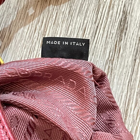 Prada Re-Edition Mini Saffiano Leather Bag Bruyere Pink Mint Condition!! - Picture 13 of 16